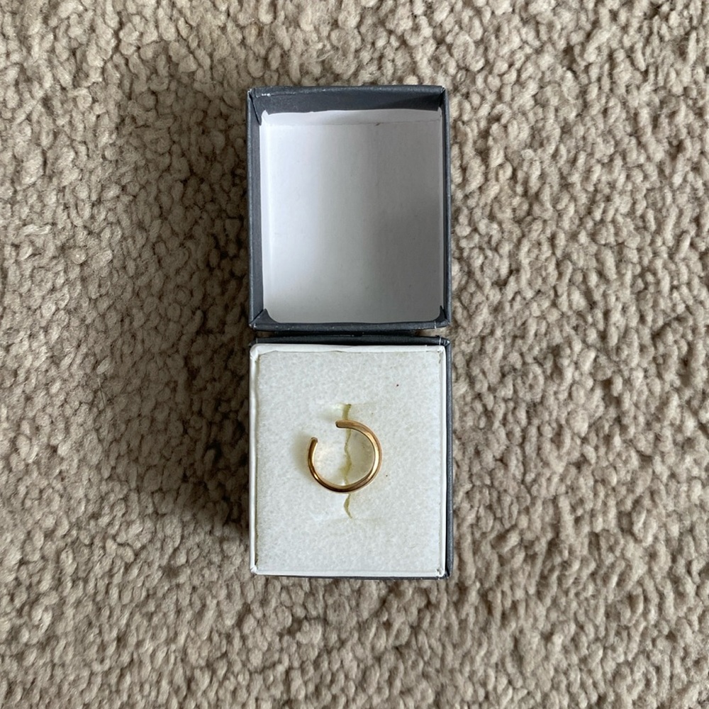 OXB studio Ear Cuff Gold Sweatproof
